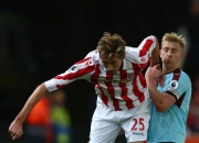 米兰体育官网-布莱顿主场大胜斯托克城，豪取胜利