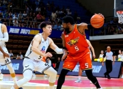 米兰体育app入口-湖南男篮迎战河南队，全队士气高昂备战