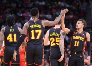 米兰百家乐-尼克斯不敌老鹰，特雷扬表现出色