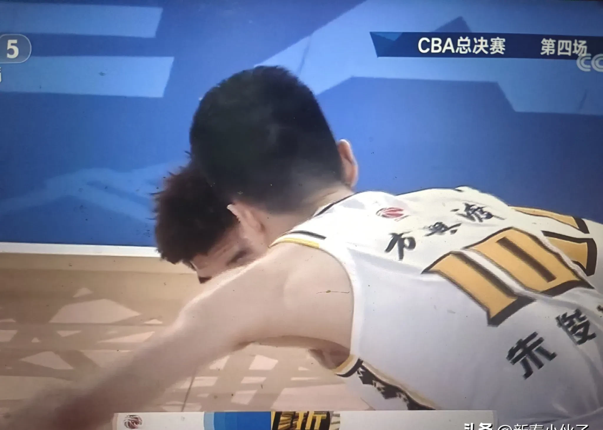 湖北男篮击溃对手，实现完美表现