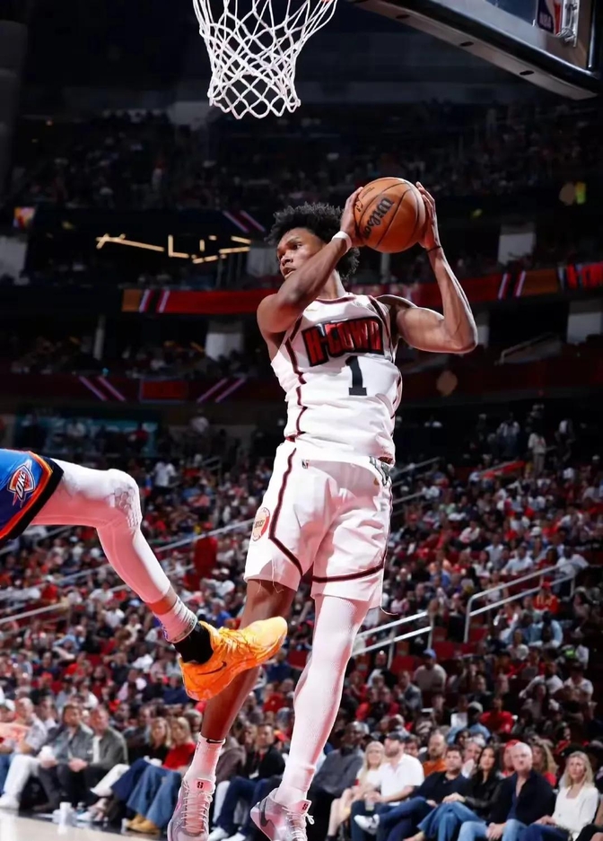 火箭遭受连败，哈登独木难支，战术不明显