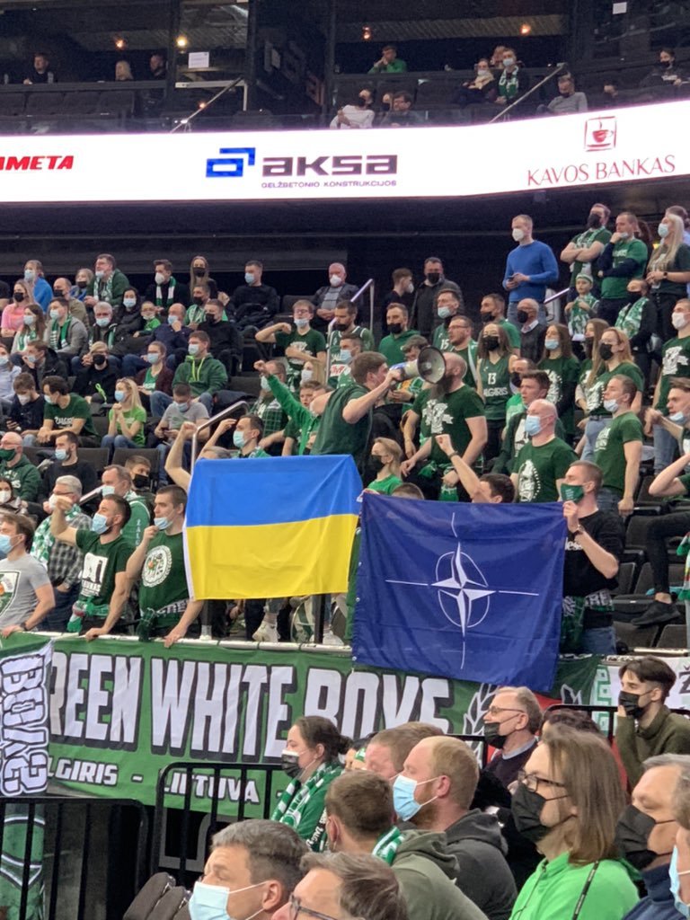 空中力量优势助球队锁定胜利