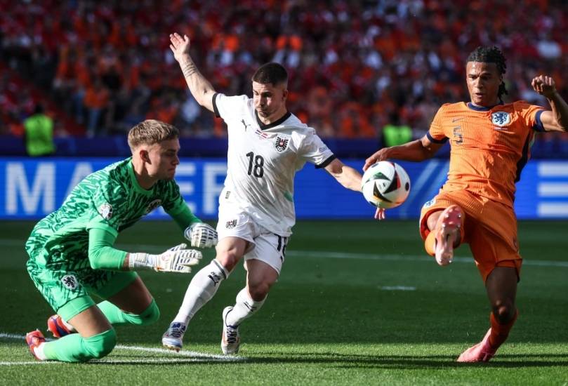 奥地利队在比赛中展现出色进攻 奥地利队在比赛中展现出色进攻