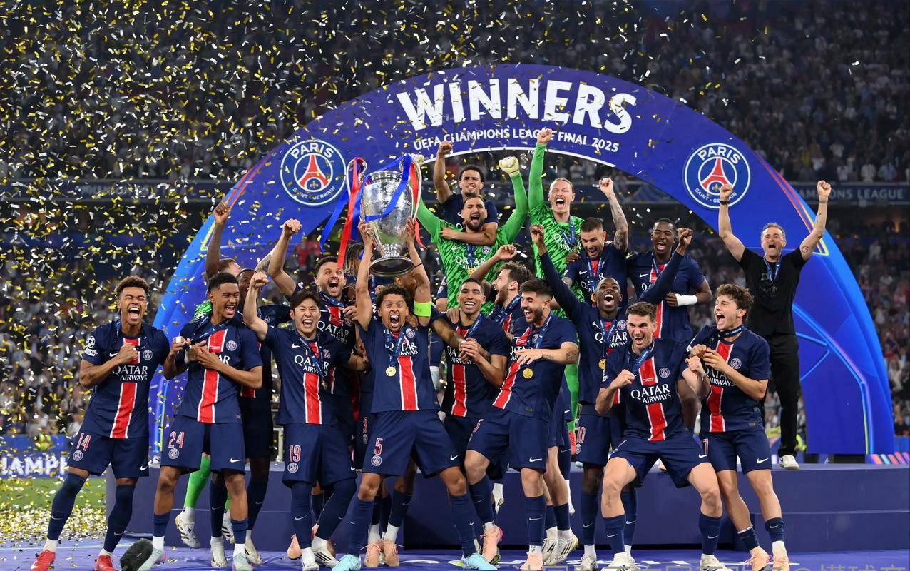 包含巴黎圣日耳曼客场不敌昂热，遭遇挫折的词条