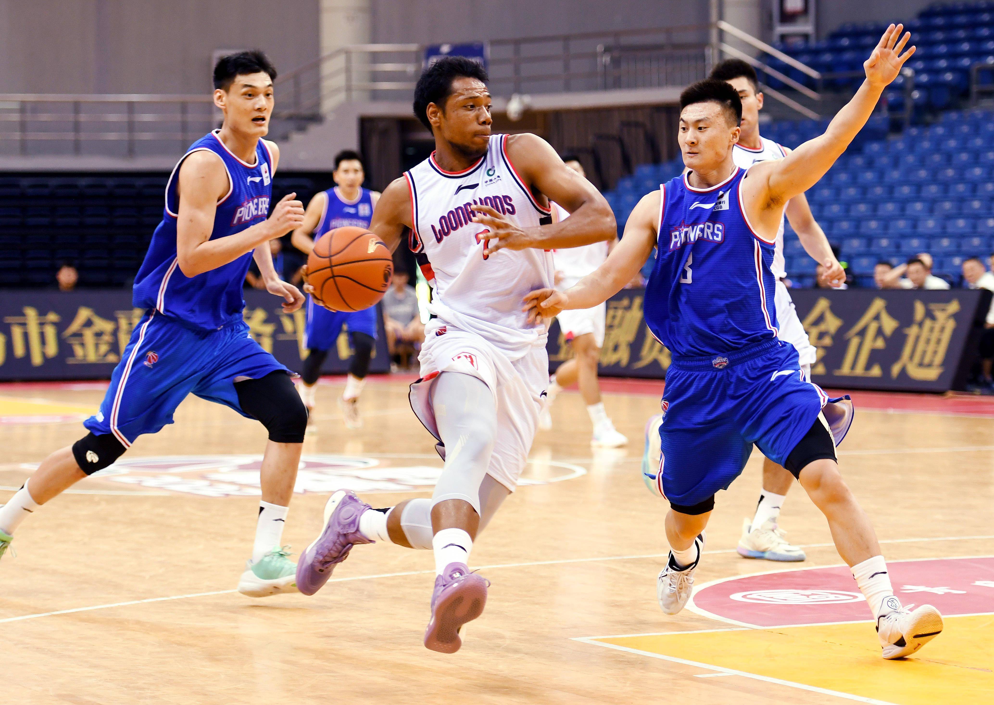 CBA广州扩大优惠政策每名球员可免费搭乘市内公交车的简单介绍 CBA广州扩大优惠政策每名球员可免费搭乘市内公交车的简单介绍