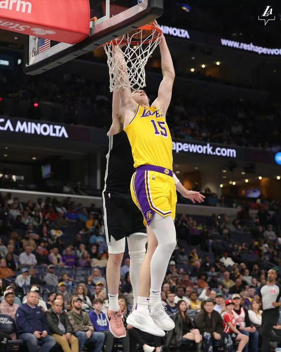 湖人大胜灰熊,豪取五连胜 湖人大胜灰熊,豪取五连胜