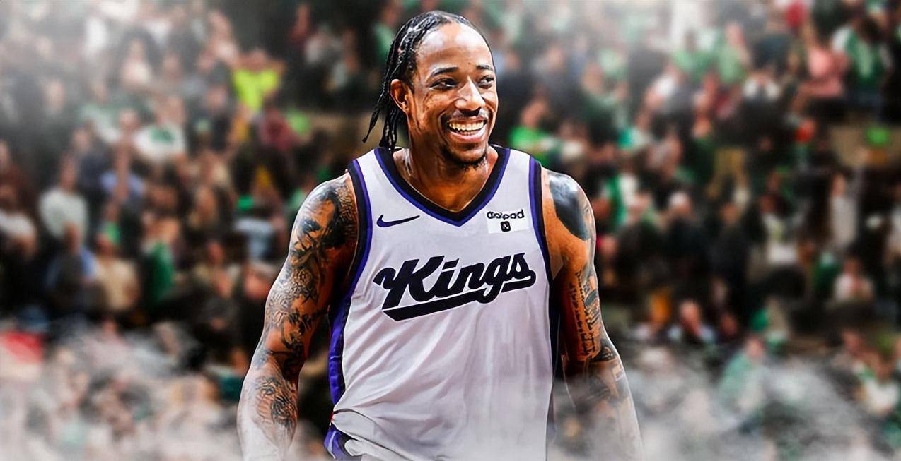 马刺年轻后卫脱颖而出,德罗赞离队乌云笼罩。 马刺年轻后卫脱颖而出,德罗赞离队乌云笼罩。