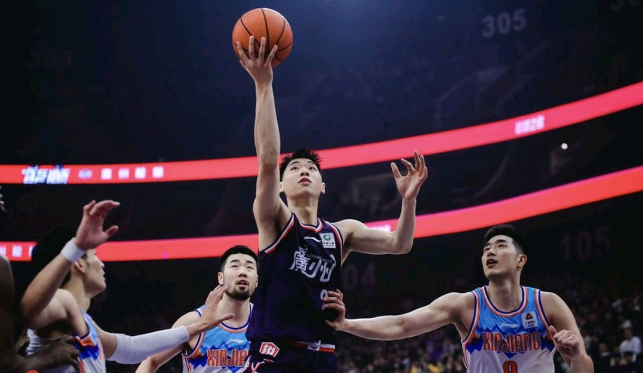 广州男篮逆转八一取得两连胜